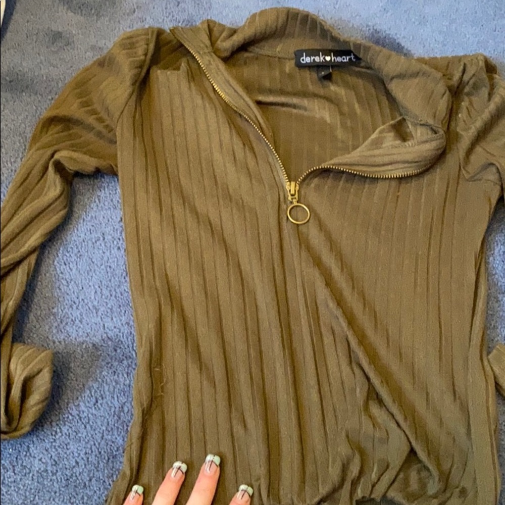 Long sleeve zip up